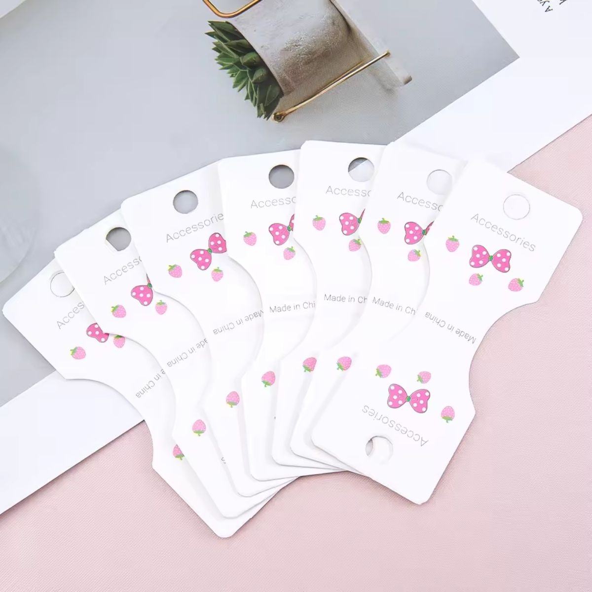 Custom Glossy Jewelry Tags: Enhance Your Branding with Expert Designs