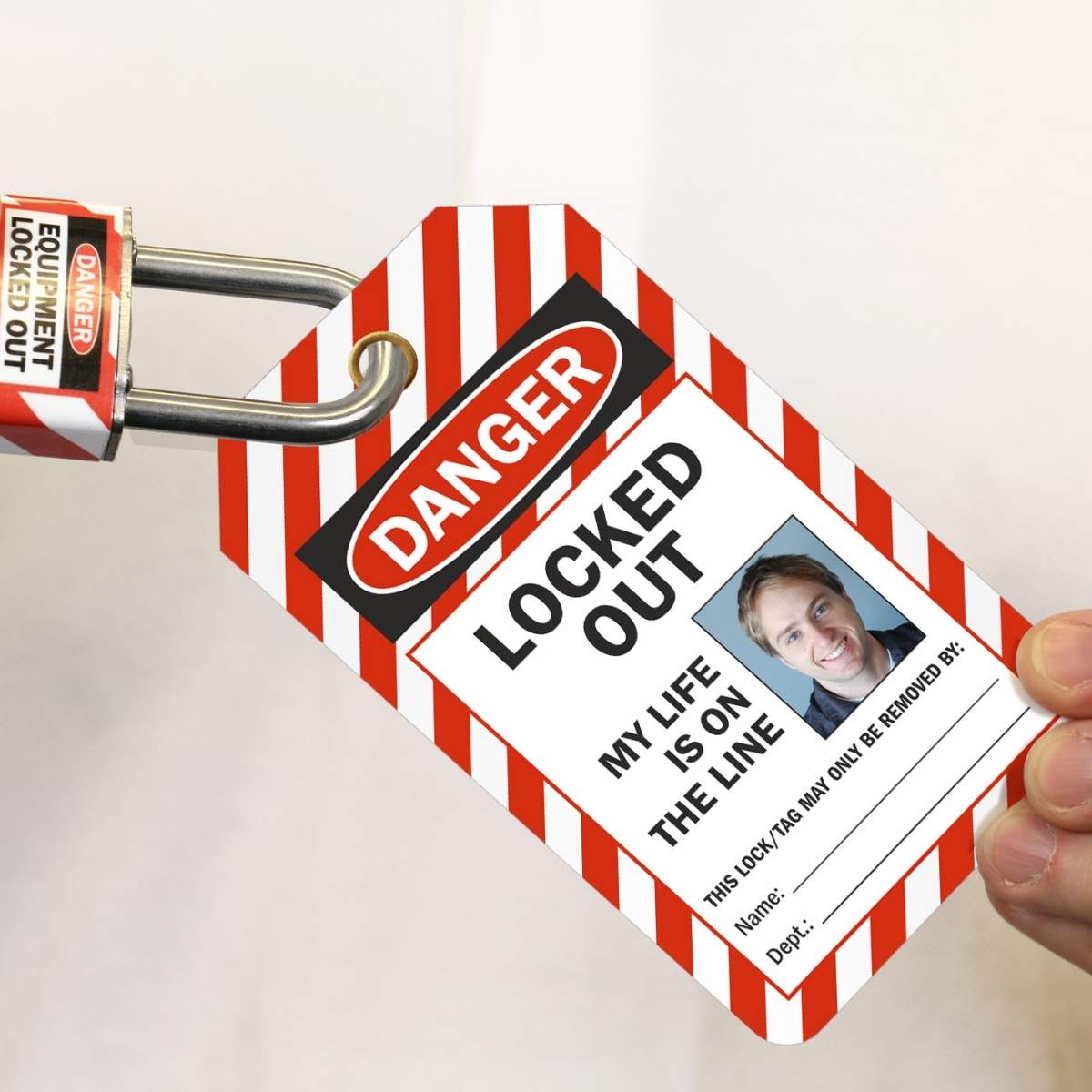 Custom Laminated Tags: A Guide to Creating Durable and Stylish Solutions
