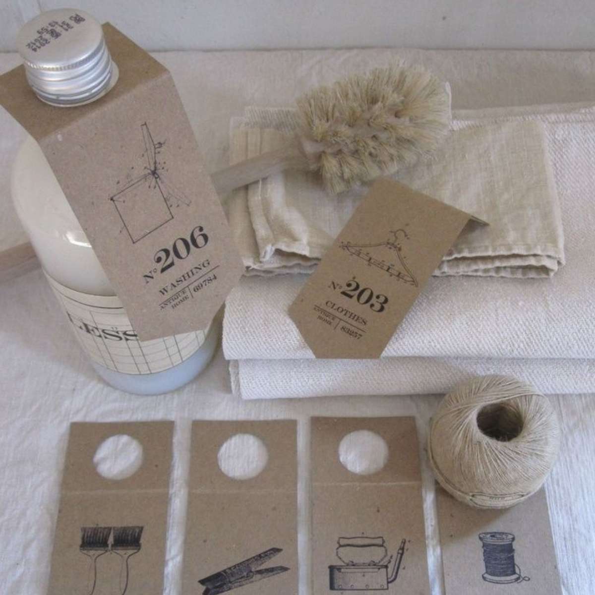 Custom Printed Tags for Cosmetics: Everything You Need to Know