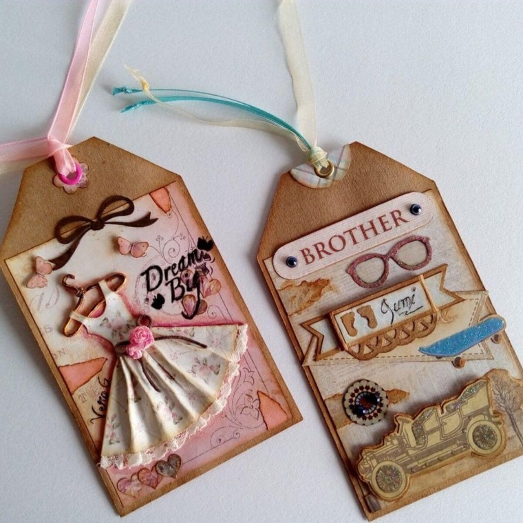 Scrapbooking Tags