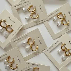 Earrings Hang Tags